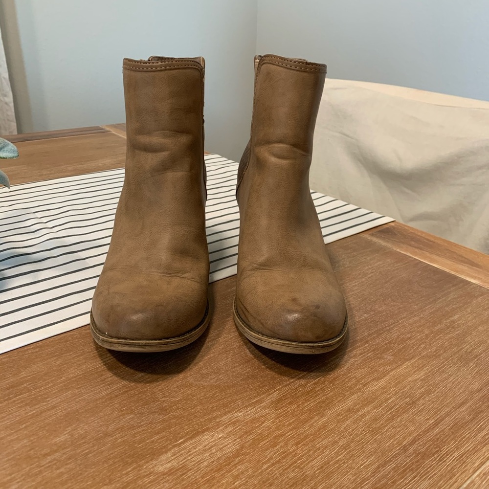 COPY - Roxy Booties - Picture 2 of 4
